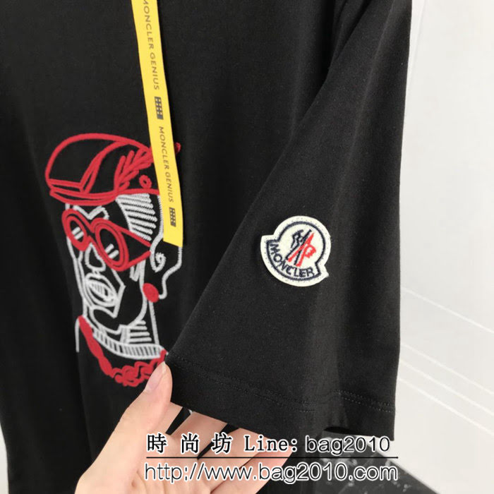 MONCLER蒙口 19春夏新款 頭像系列限量版 刺繡頭像小章仔 黑色雙股純棉 男款短袖 ydi2154